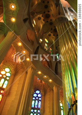 Sagrada Familia Sagrada Familia 16698605