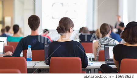 Informatics workshop at university. 16698628