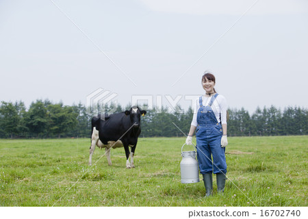 工作在農場的婦女 16702740