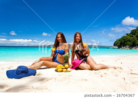 Picnic on summer beach Picnic on summer beach 16704367