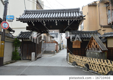 島原大門（京都市下京區西新屋町） 16710408