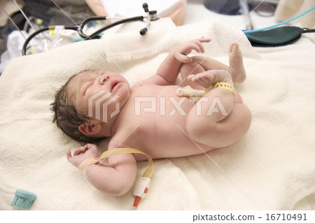 Baby right after giving birth Baby right after giving birth 16710491