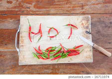 Red and green peper 16711074