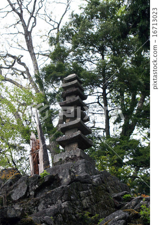 Muroji Temple / Nanba Stone Pagoda Muroji Temple / Nanba Stone Pagoda 16713023