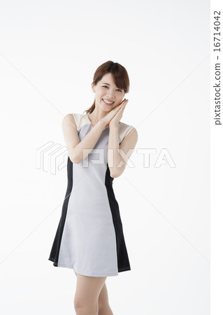 一個女人在他的tw 一個女人在他的tw 16714042
