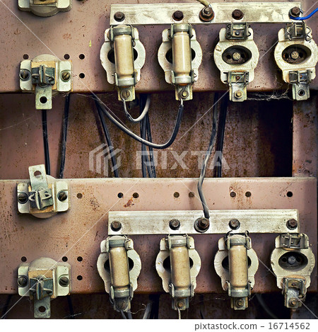 old switchboard with fuses 16714562