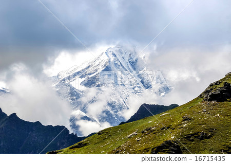 Beautiful landscape in Himachal Pradesh, Manali,  16715435