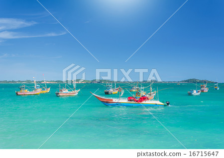 Fishing boat in beautiful ocean Fishing boat in beautiful ocean 16715647