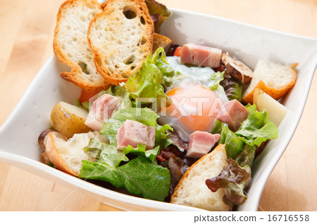 凱撒沙拉 16716558