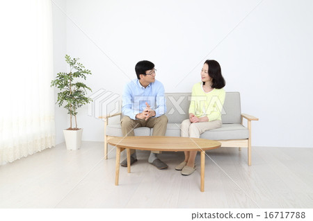 中年夫婦 16717788