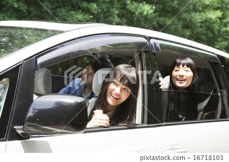 Driving students 16718103