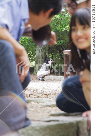 Students playing with playthings 16718611