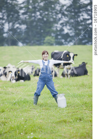工作在農場的婦女 16718905