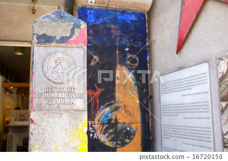 Berlin Wall 16720158
