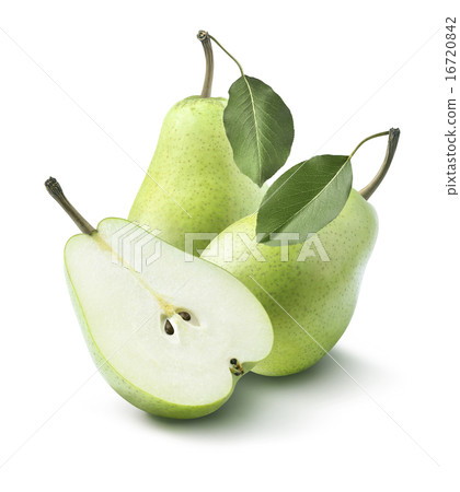 Green pears whole half isolated on white 16720842