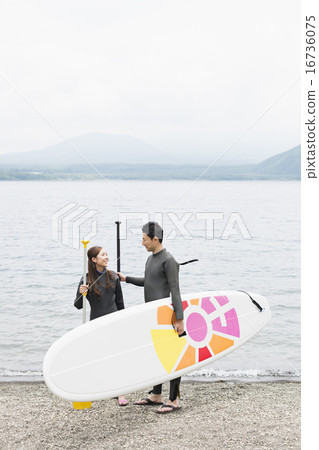  Outdoor family 16736075