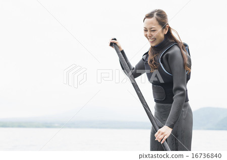  戶外家庭 16736840