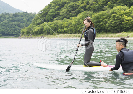  戶外家庭 16736894