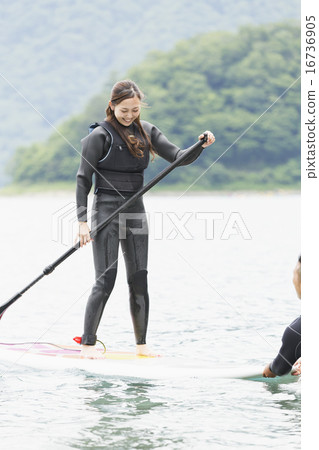  Outdoor family 16736905