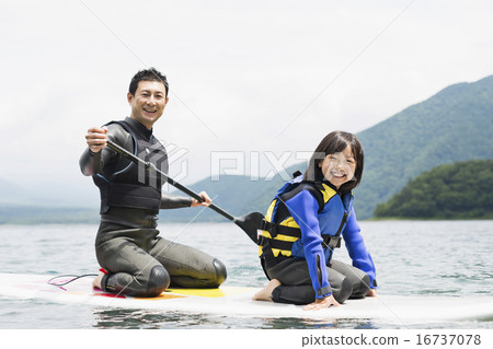  戶外家庭 16737078