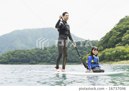  戶外家庭 16737096