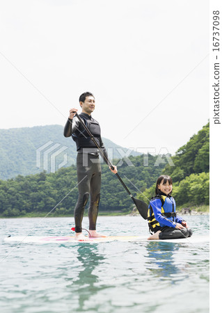  戶外家庭 16737098