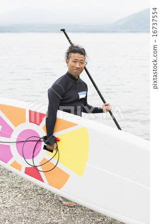  戶外家庭 16737554