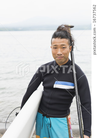  戶外家庭 16737562