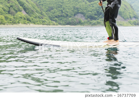  戶外家庭 16737709