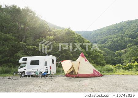 Outdoor family Outdoor family 16742029