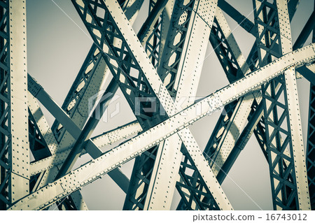 Modern Bridge frame closeup Modern Bridge frame closeup 16743012