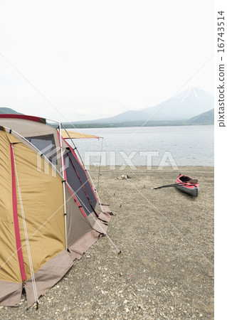  Outdoor family 16743514