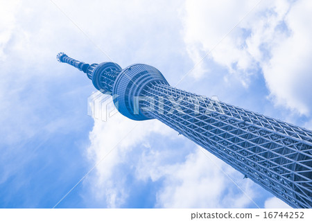 Sky Tree Tokyo Sky Tree sky blue sky copy space Sightseeing spot Japan's Japan white clouds sightseeing 16744252