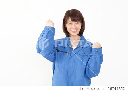 擺在衣裳的工作腸道少婦 16744852