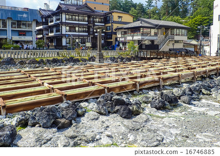 Kusatsu Yudan field 2 16746885