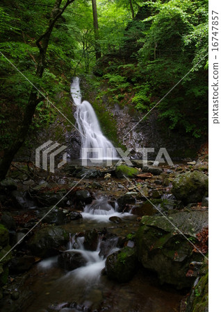 Waterfall of the wind 16747857