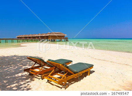 Maldives beach Maldives beach 16749547