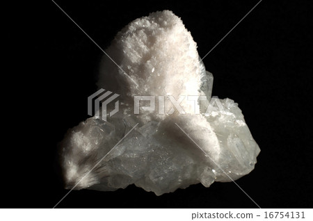 Clear Quartz crystal Clear Quartz crystal 16754131