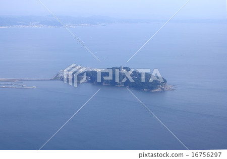 Enoshima floating in the Sagami Bay off Fujisawa city, Kanagawa prefecture and Miura Peninsula overlooking the background 16756297