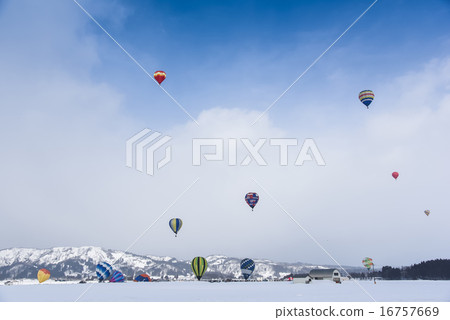 Balloon flying into the blue sky Balloon flying into the blue sky 16757669