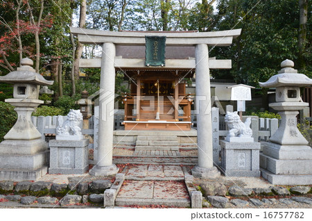 Yuzo Shrine (Yasaka Shrine / Kannai / Gion Town Higashiyama Ward, Kyoto City) 16757782