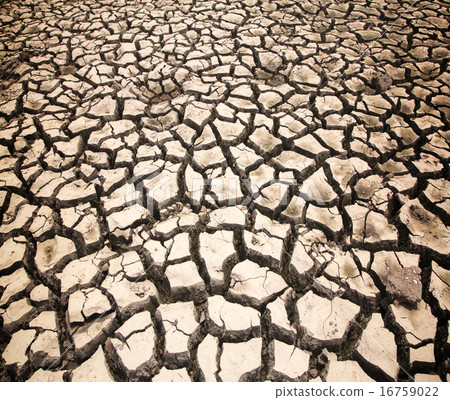 Drought, the ground cracks Drought, the ground cracks 16759022