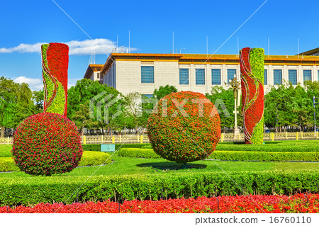 Tiananmen Square  16760110