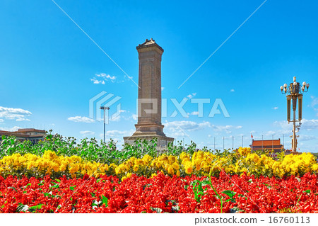 Tian'anmen Square  16760113
