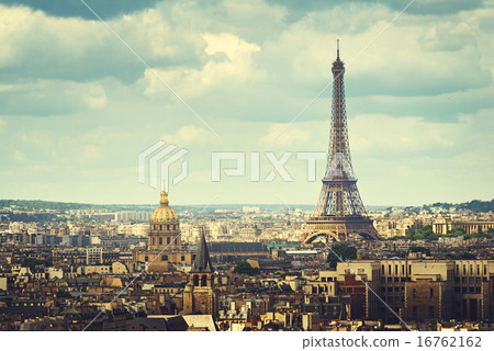 View on Eiffel Tower, Paris, France 16762162