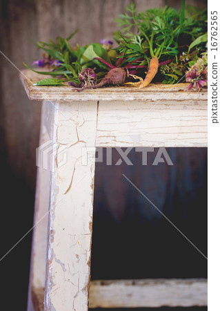 Herbs and vegetables 16762565