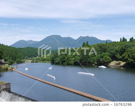 Wakeboard Park of Nagayu Dam Wakeboard Park of Nagayu Dam 16763296