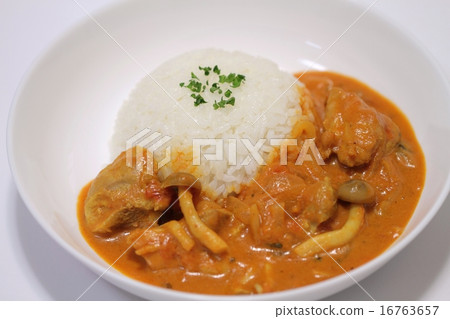 Chicken coconut curry 16763657