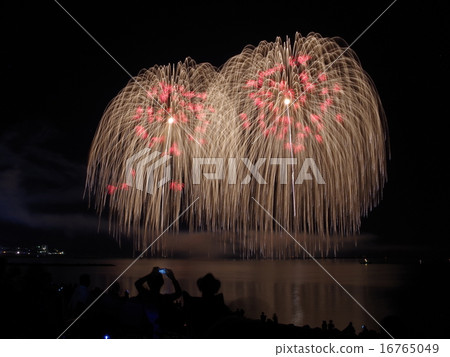 Gion Kashiwazaki Festival large fireworks display of the sea 16765049