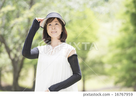 A woman with an arm cover A woman with an arm cover 16767959